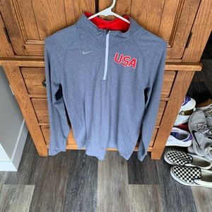 Nike pullover
